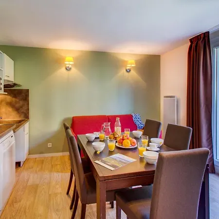 Vacancéole - Résidence Les Balcons D'aix 2*