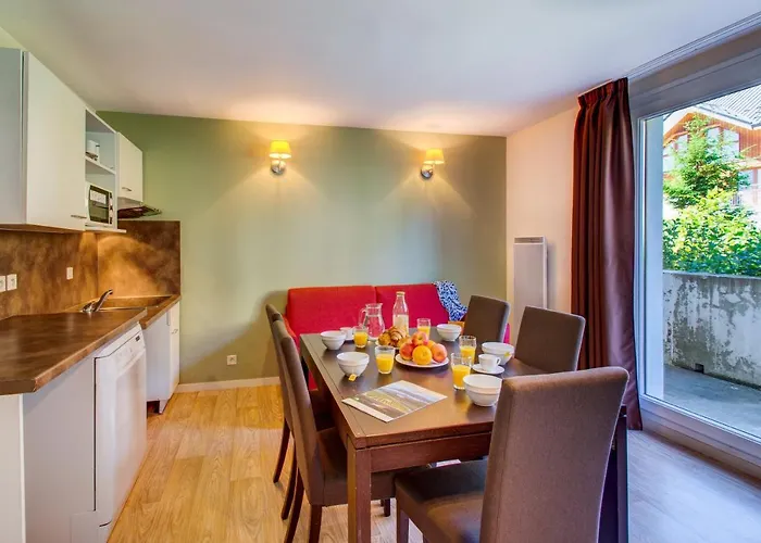 Vacanceole - Les Balcons D'aix 2*